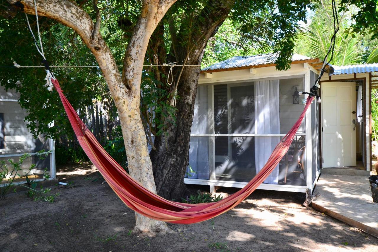 Katamah Beachfront Guesthouse Treasure Beach Exterior photo